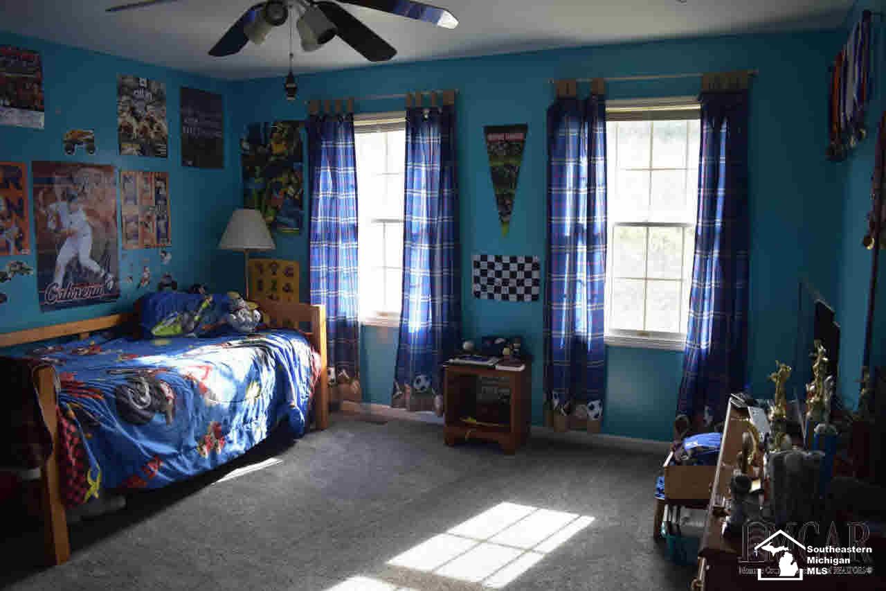 13170 Dixon Road Dundee, MI 48131 - Photo 12 of 19 21376952-11.JPG