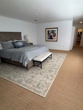 $774,900 | 10 South Briar Hollow Lane, Unit 55, Houston, TX 77027