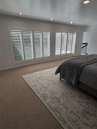 $774,900 | 10 South Briar Hollow Lane, Unit 55, Houston, TX 77027