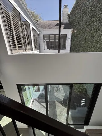 $774,900 | 10 South Briar Hollow Lane, Unit 55, Houston, TX 77027