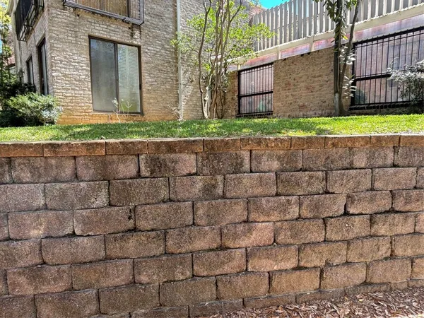 $774,900 | 10 South Briar Hollow Lane, Unit 55, Houston, TX 77027