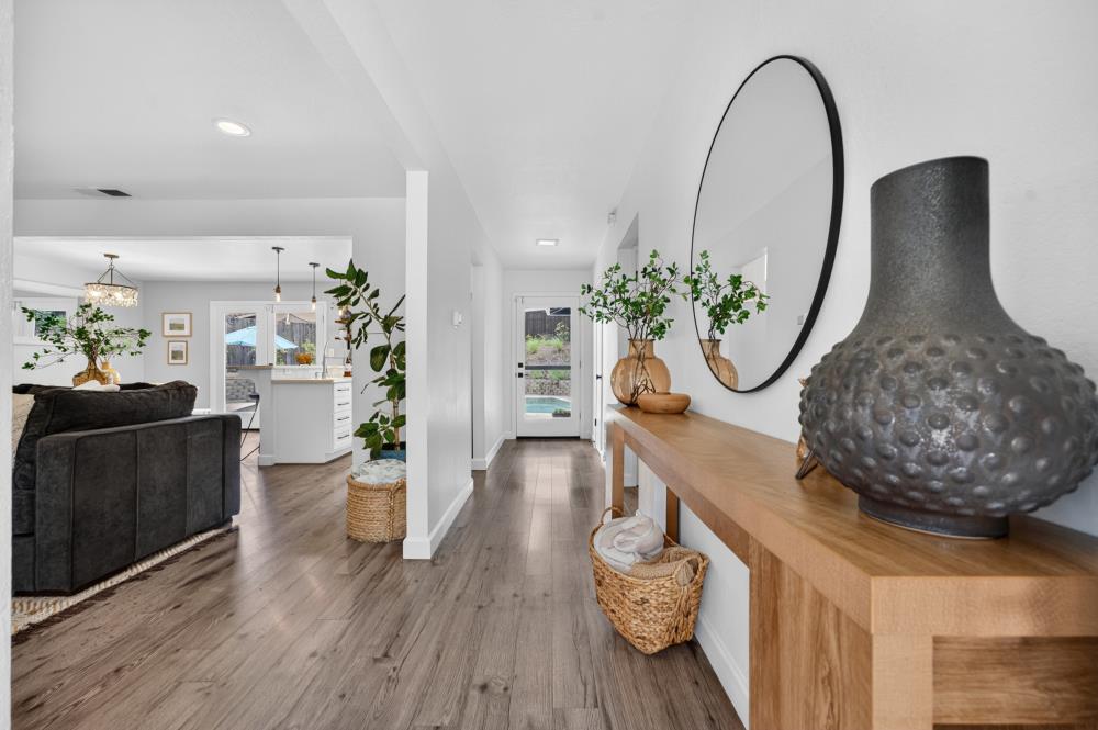 4536 Stonewall Drive Fair Oaks, CA 95628 - Photo 2 of 67