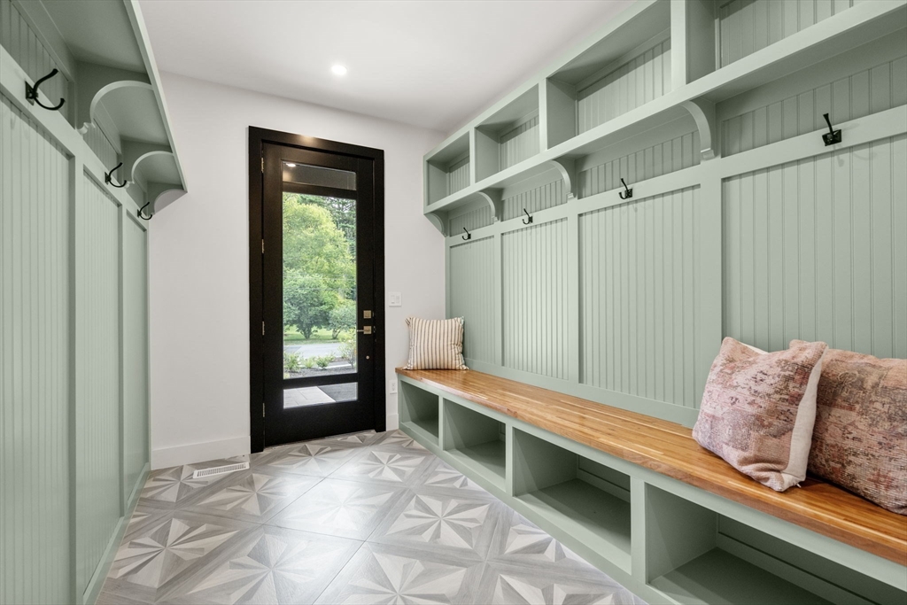 60 Locust Lane Needham, MA 02492 - Photo 17 of 41