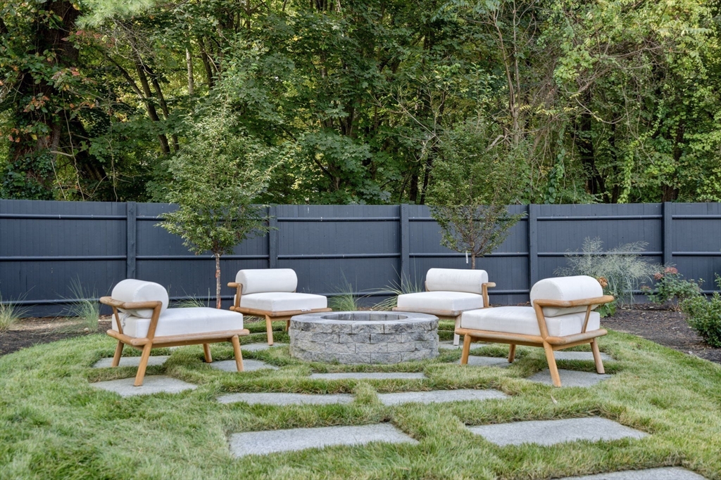 60 Locust Lane Needham, MA 02492 - Photo 38 of 41