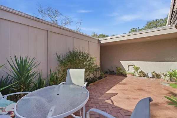 $325,000 | 10603 Carrollbrook Way, Unit 10603, Tampa, FL 33618