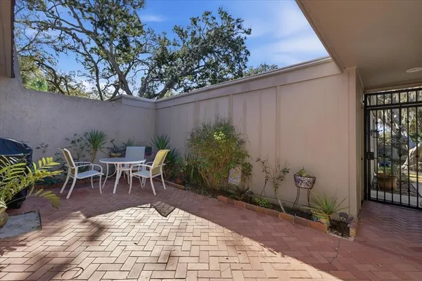 $325,000 | 10603 Carrollbrook Way, Unit 10603, Tampa, FL 33618