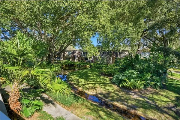$325,000 | 10603 Carrollbrook Way, Unit 10603, Tampa, FL 33618
