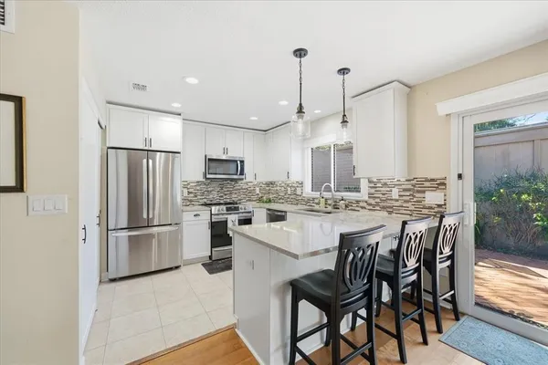 $325,000 | 10603 Carrollbrook Way, Unit 10603, Tampa, FL 33618