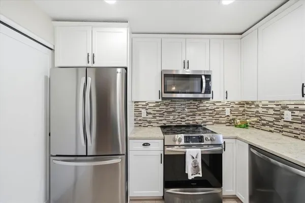 $325,000 | 10603 Carrollbrook Way, Unit 10603, Tampa, FL 33618