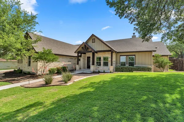 $830,000 | 307 Shady Grove Parkway, Burnet, TX 78611