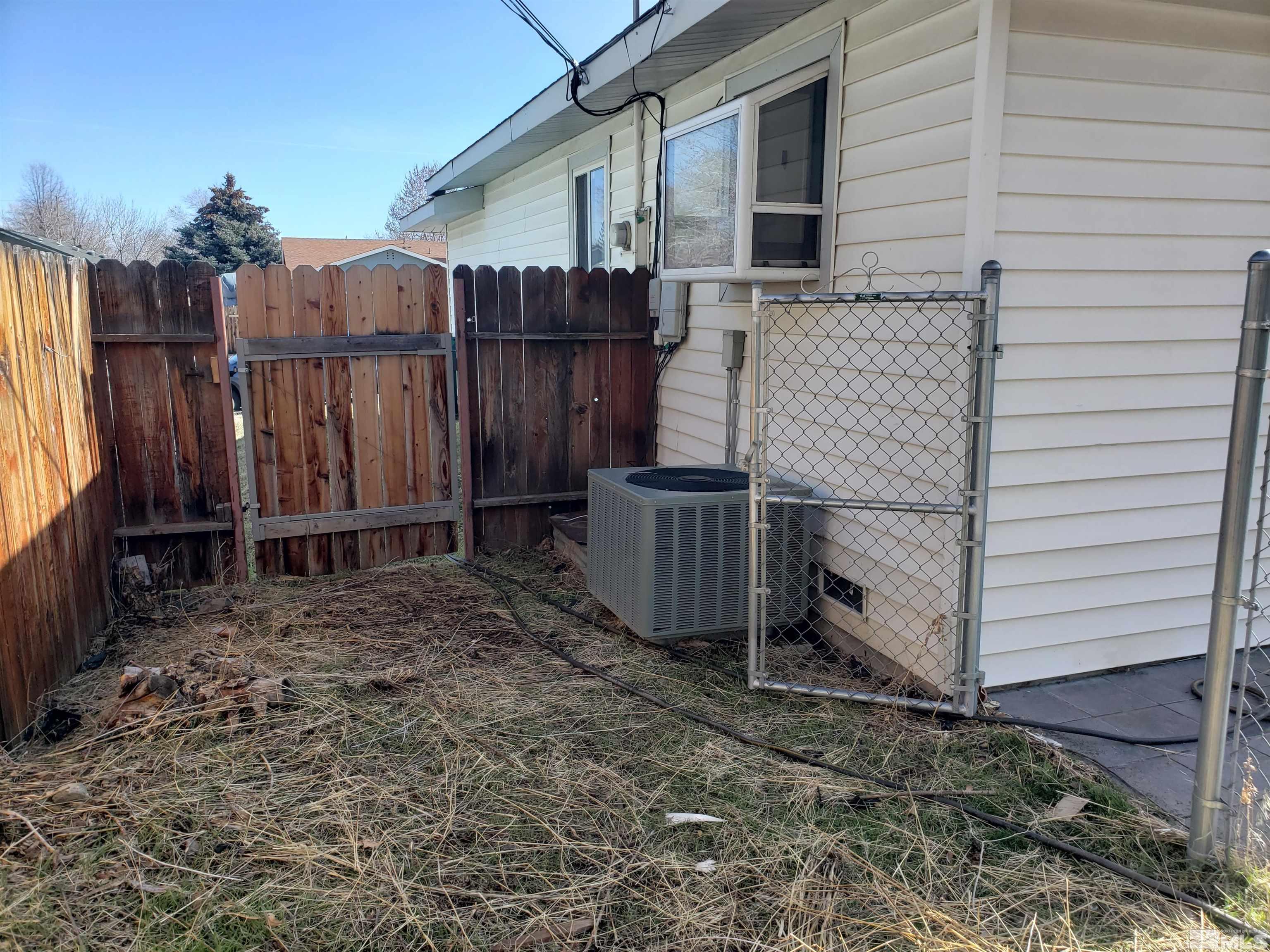 1545 Peavine Road Reno, NV 89503 - Photo 11 of 11 a backyard of a house