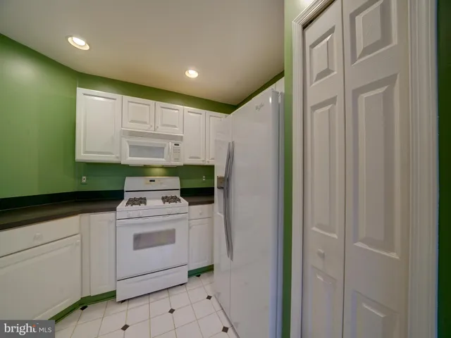 $340,000 | 6201 Wild Swan Way, Unit 201, Columbia, MD 21045