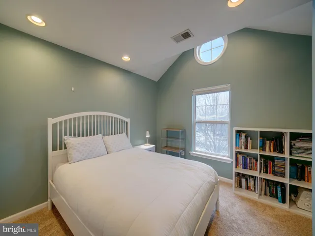 $340,000 | 6201 Wild Swan Way, Unit 201, Columbia, MD 21045