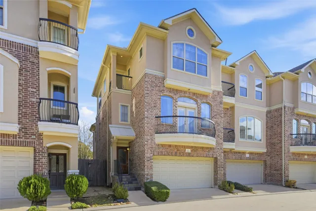 $2,400 | 7932 Stoneyway Drive, Houston, TX 77040