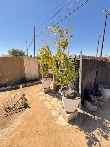 $250,000 | 2233 Rainbow Valley Boulevard, Fallbrook, CA 92028