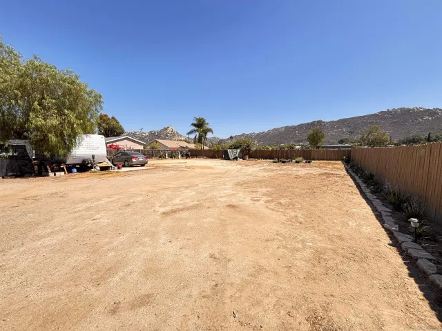 $250,000 | 2233 Rainbow Valley Boulevard, Fallbrook, CA 92028