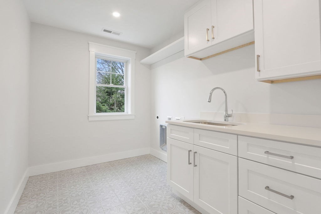 17 Greenleaf Road Natick, MA 01760 - Photo 34 of 42 Gallery Image 34