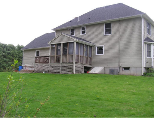 6 Sunken Meadow Road Franklin, MA 02038 - Photo 4 of 21