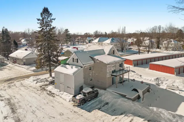 $380,000 | 8 Thomas Street, Madison, ME 04950