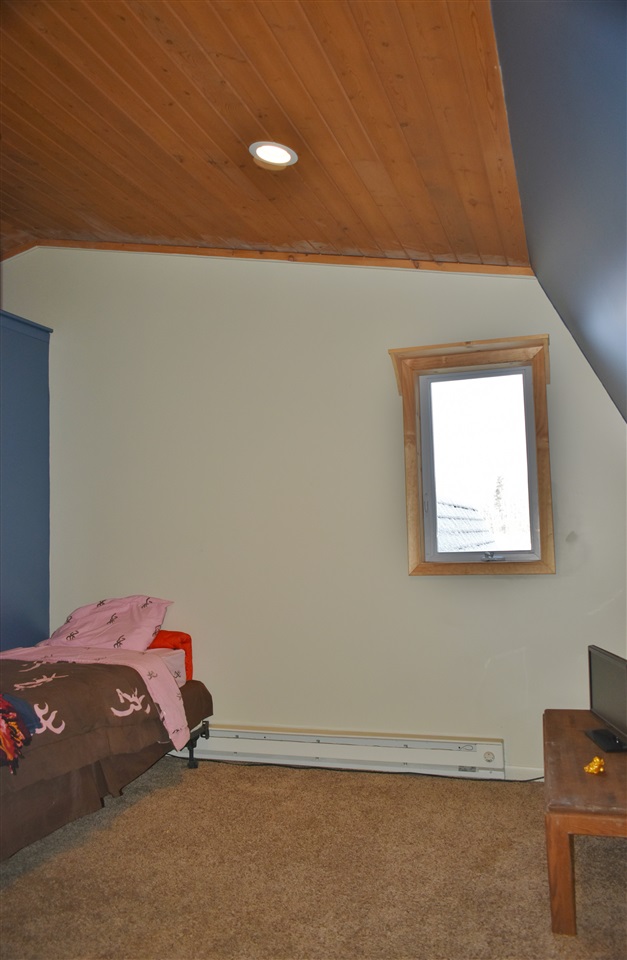 5691 South Betsie River Road Interlochen, MI 49643 - Photo 26 of 39 1842027-25.JPG