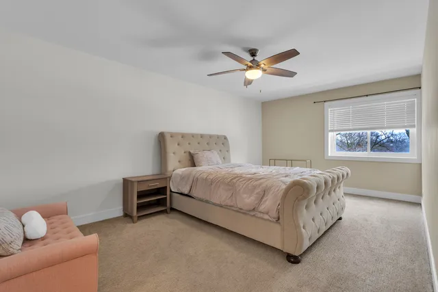 $288,000 | 1400 North Yarmouth Place, Unit 407, Mount Prospect, IL 60056