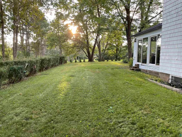 $220,000 | 5881 Old Highway 61, Duluth, MN 55810