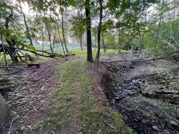 $220,000 | 5881 Old Highway 61, Duluth, MN 55810