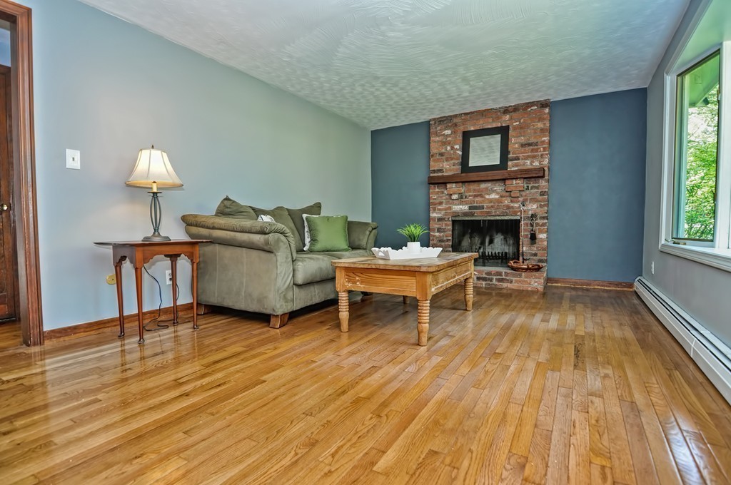 54 Countryside Road Grafton, MA 01536 - Photo 8 of 25 Gallery Image 8