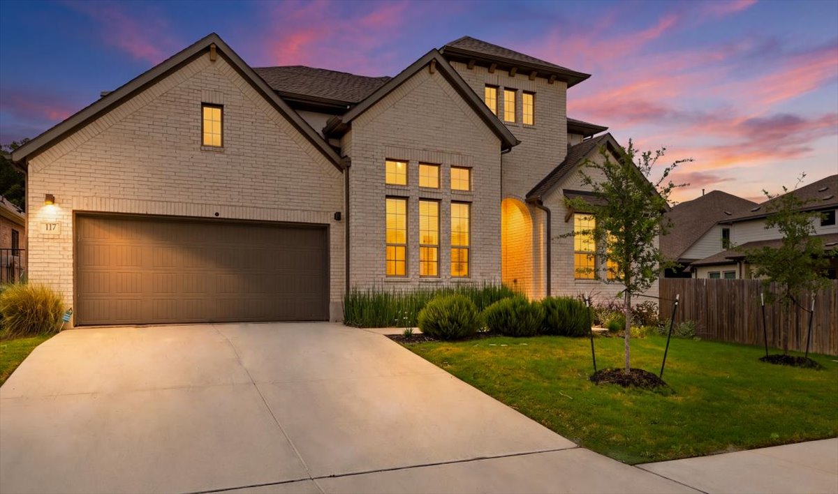 117 Peacevine Lane Georgetown, TX 78628 - Photo 2 of 31