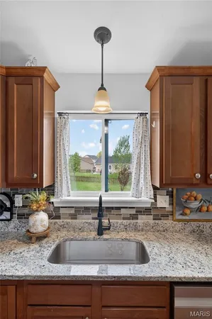 $325,000 | 46 Hampton Drive, Troy, MO 63379