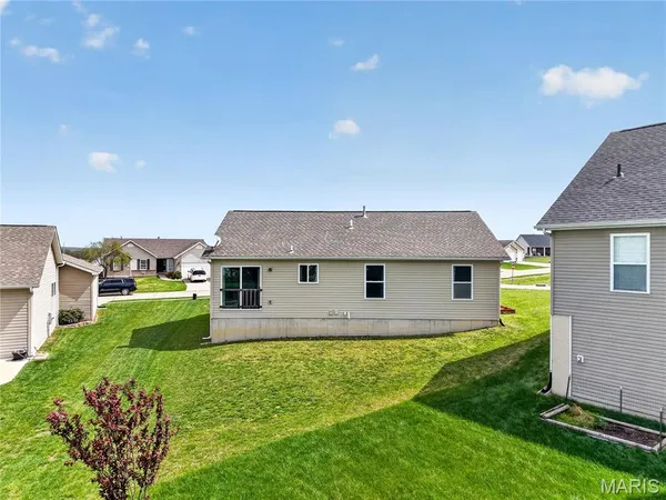 $325,000 | 46 Hampton Drive, Troy, MO 63379