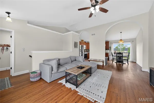 $325,000 | 46 Hampton Drive, Troy, MO 63379