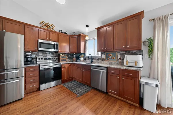 $325,000 | 46 Hampton Drive, Troy, MO 63379