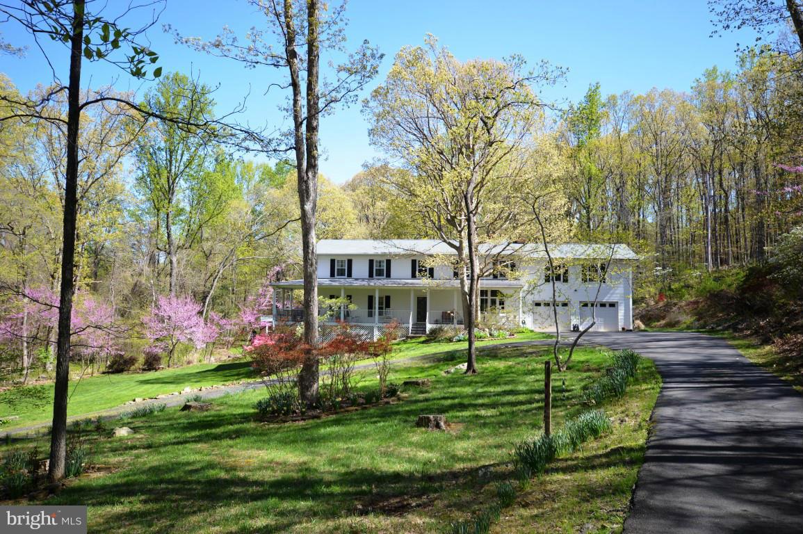 6386 Old Bust Head Road Broad Run, VA 20137 - Photo 1 of 30 Exterior (Front)