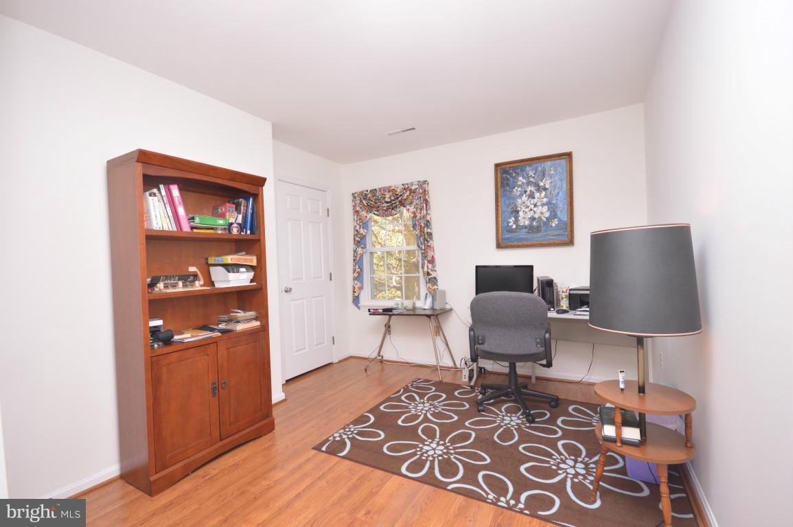 6386 Old Bust Head Road Broad Run, VA 20137 - Photo 13 of 30 Bedroom