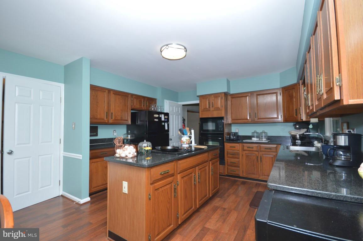 6386 Old Bust Head Road Broad Run, VA 20137 - Photo 6 of 30 Kitchen