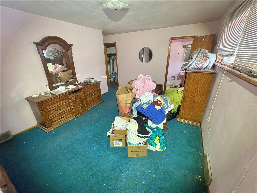 4134 South R 1022 New Brighton, PA 15066 - Photo 12 of 27 a living room with furniture