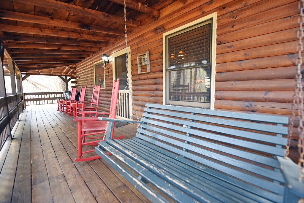 545 Laurel Circle Blue Ridge, GA 30513 - Photo 34 of 54 a view of outdoor space with seating space