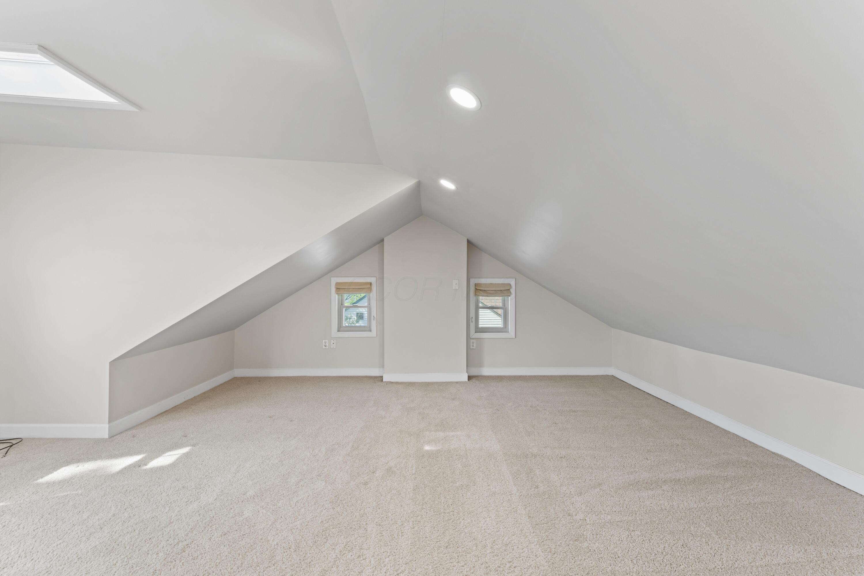 949 South Cassingham Road Columbus, OH 43209 - Photo 39 of 52 3rd Floor