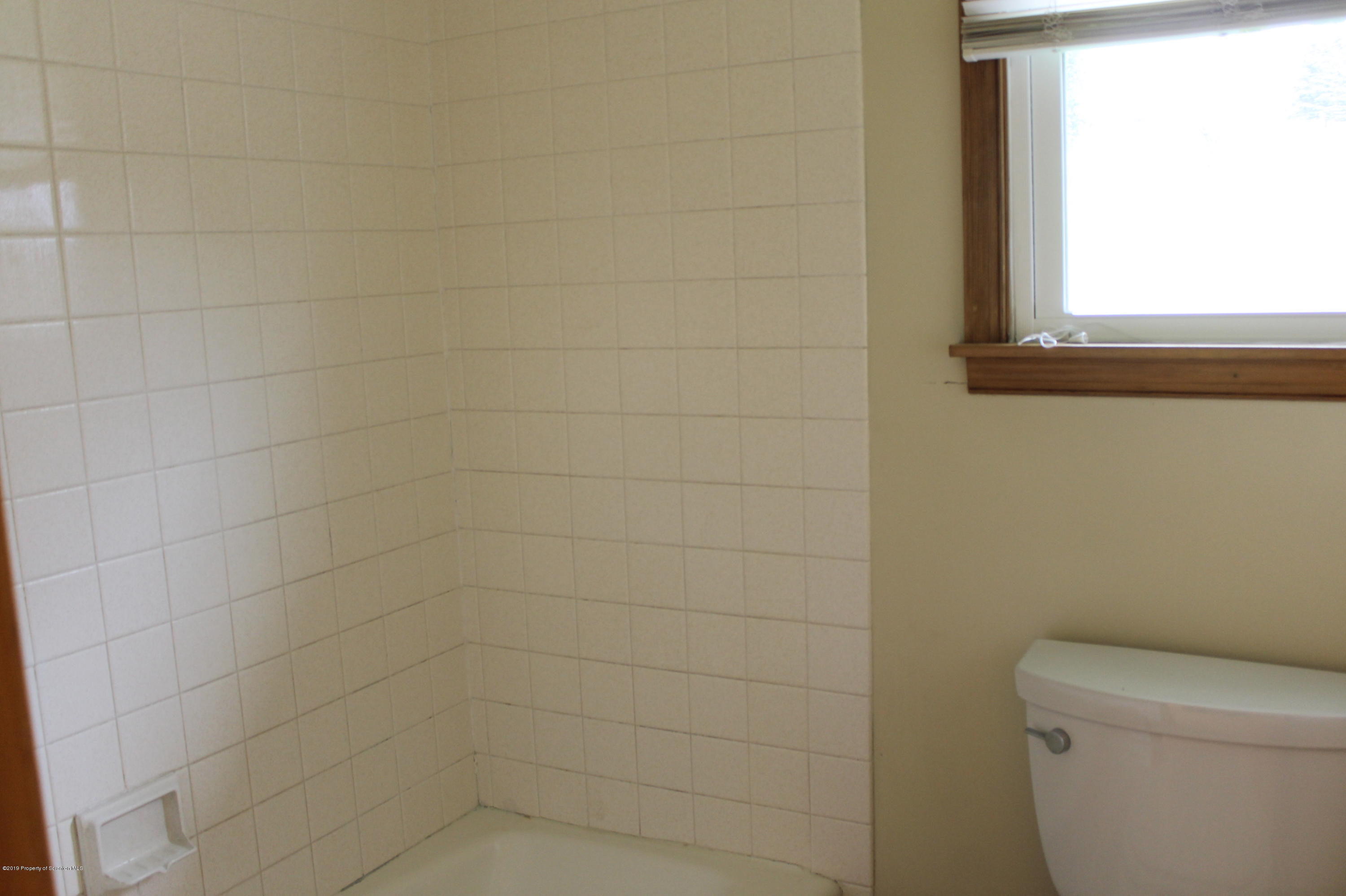206 Leach Hill Road Clarks Summit, PA 18411 - Photo 8 of 18 Gallery Image 8