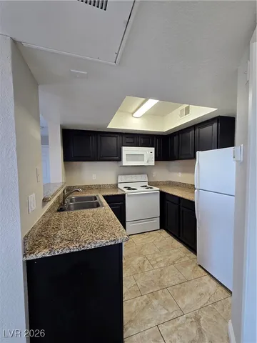 $1,100 | 6800 East Lake Mead Boulevard, Unit 2074, Las Vegas, NV 89156