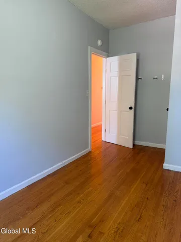 $1,275 | 8 Hall Place, Unit 2, Albany, NY 12210