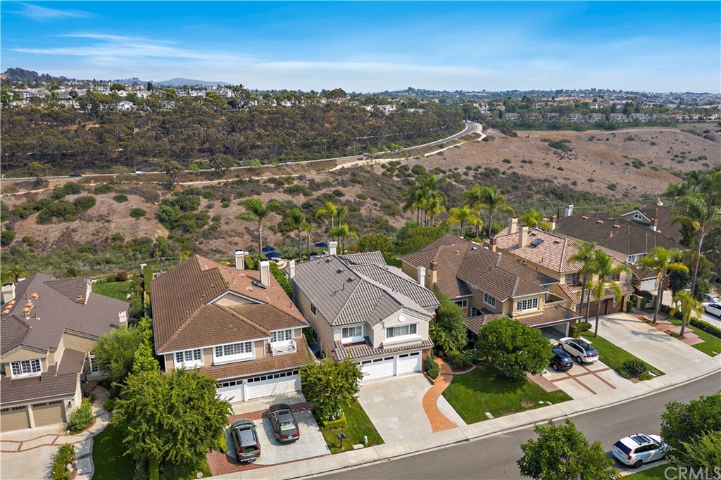28 Bethany Laguna Niguel, CA 92677 - Photo 39 of 50 Oversized Lot with Breathtaking Pano Views in Prestigious Crest De Ville!
