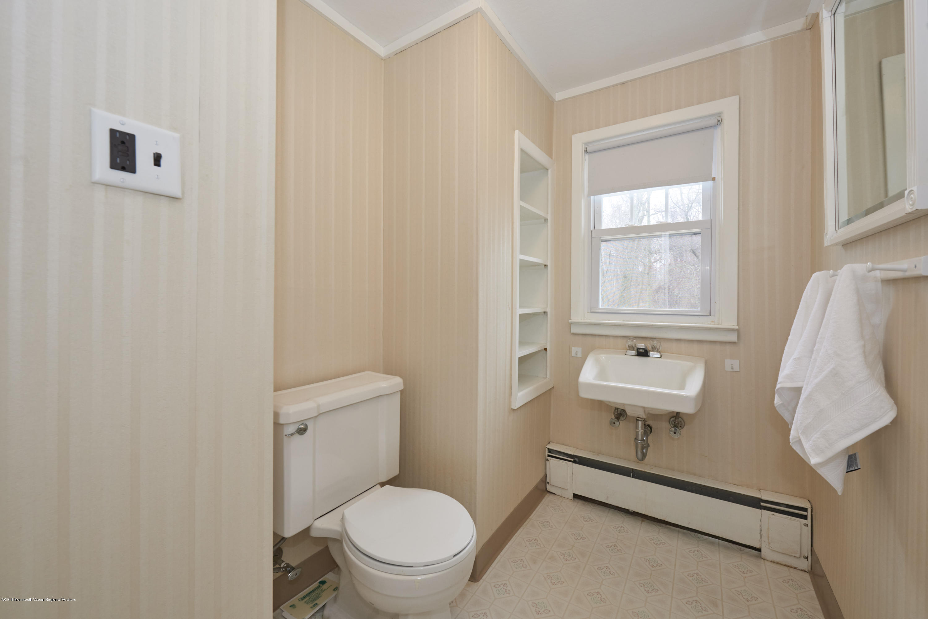 311 Florence Road Middletown, NJ 07748 - Photo 21 of 23 BAP_1976