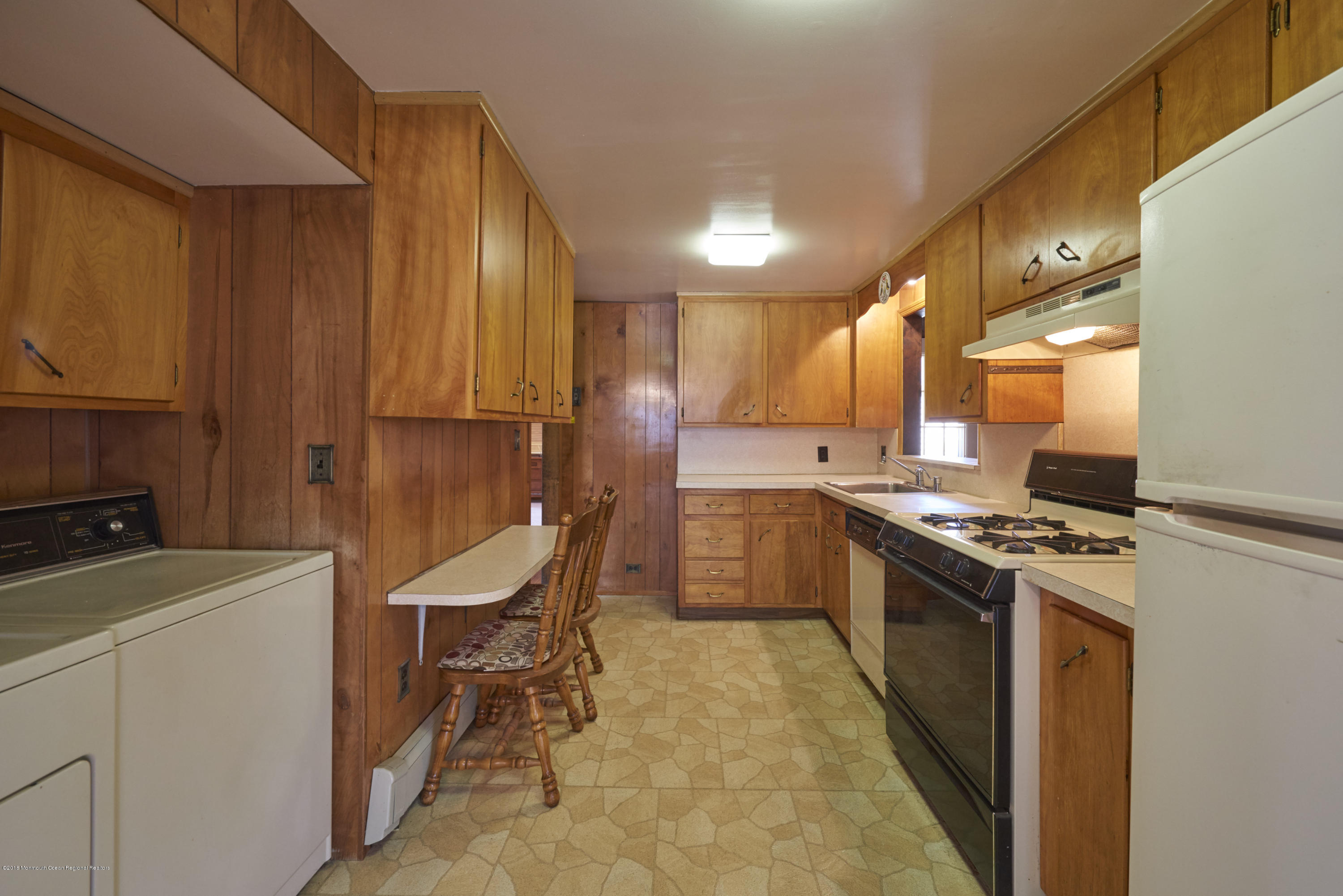311 Florence Road Middletown, NJ 07748 - Photo 7 of 23 BAP_1953
