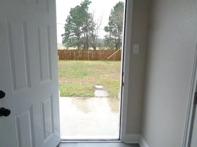 $1,950 | 917 Temple Drive, Hitchcock, TX 77563