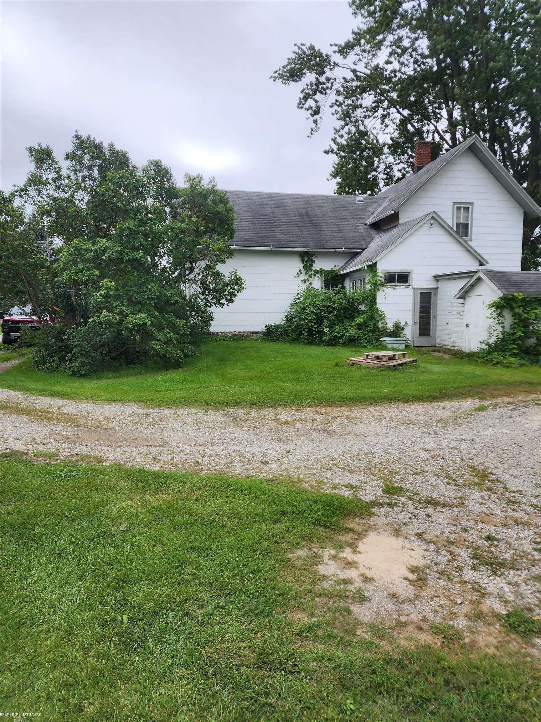 18075 21 Mile Road Macomb, MI 48044 - Photo 24 of 32