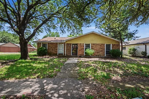 $1,995 | 4237 Foliage Drive, Garland, TX 75043