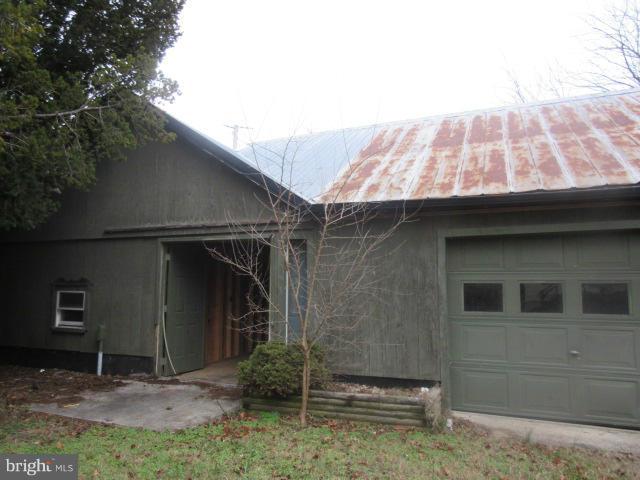 2 Maple Avenue Ridgely, MD 21660 - Photo 3 of 7 Exterior (General)