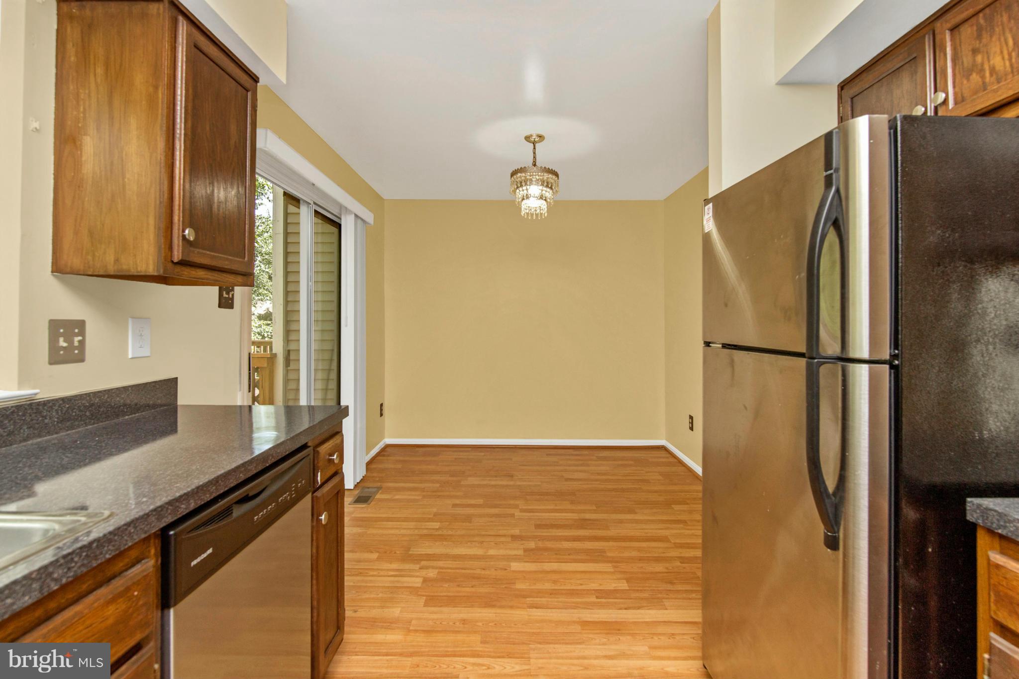 7 Wimbledon Court Silver Spring, MD 20906 - Photo 11 of 29 Kitchen